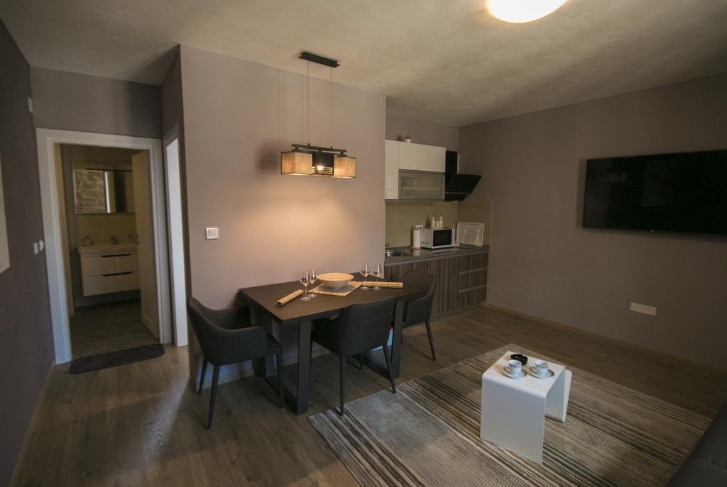 Apartmens Melisa فيرسار المظهر الخارجي الصورة