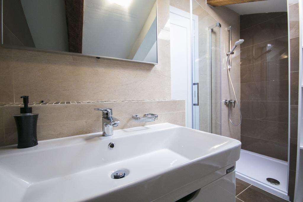 Apartmens Melisa فيرسار المظهر الخارجي الصورة